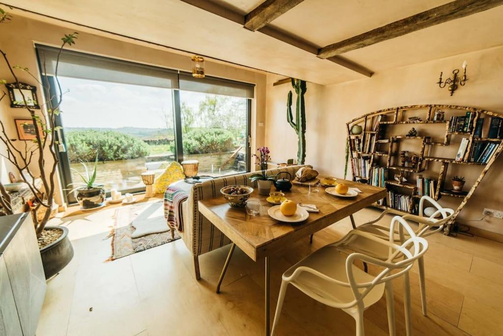 Romantic Country Annex With Views - 10 Min To Bath Cold Ashton Exterior photo
